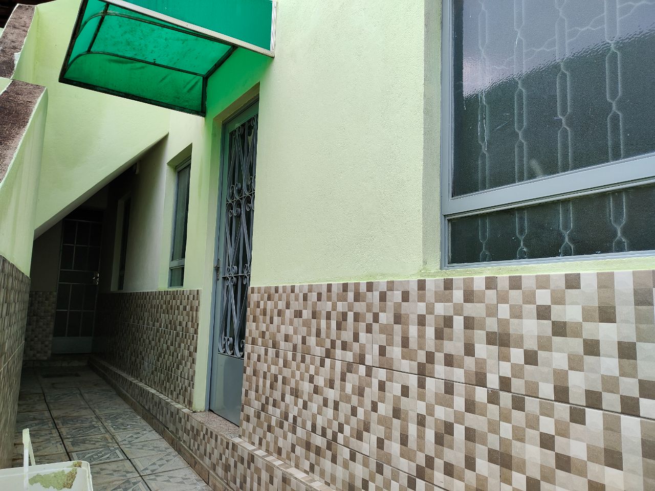 Barracão de 2 Quartos para Alugar no Jardim Leblon