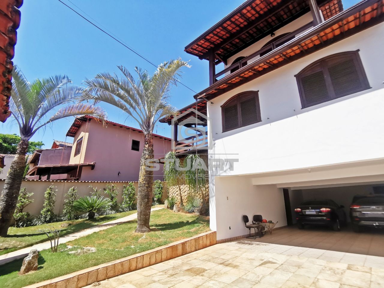 Casa 567m² com 4 quartos, 2 suítes e 6 vagas