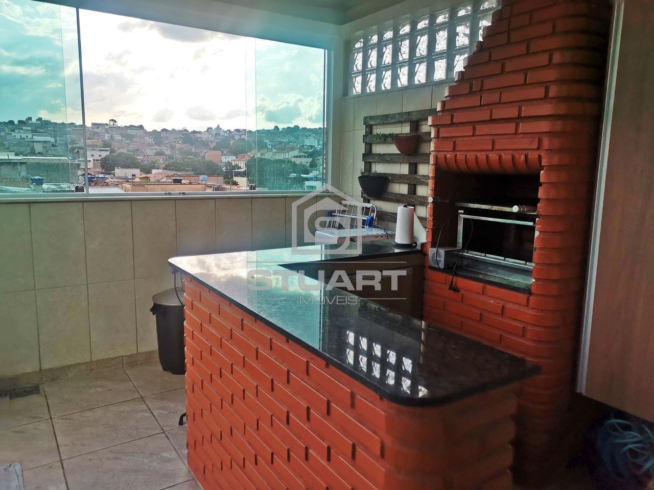 Cobertura Decorada com Espaço Gourmet e Vista Panorâmica no Jardim Leblon