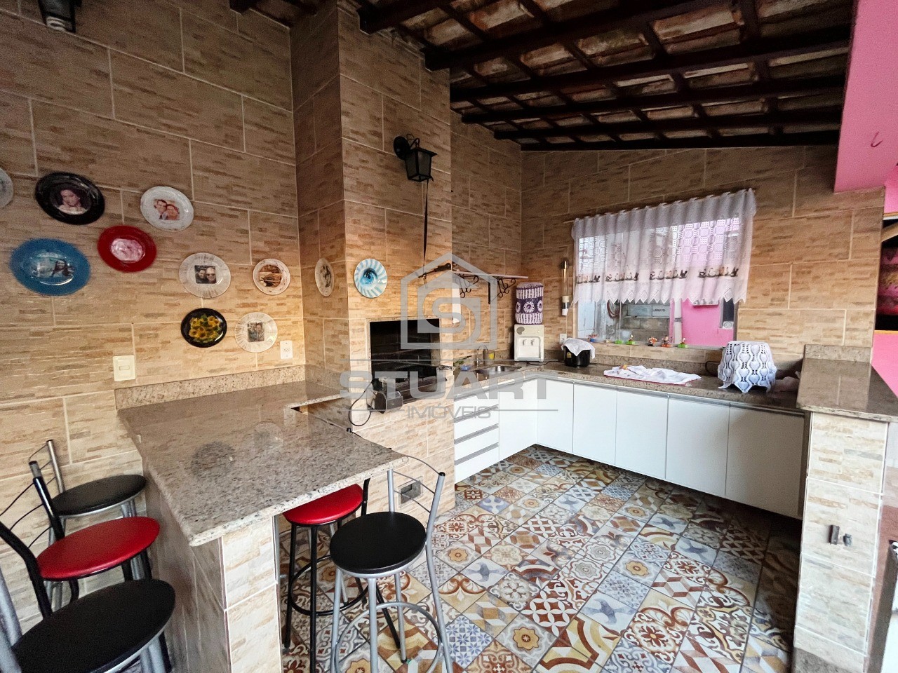 Casa comercial em lote de 360m² no Copacabana
