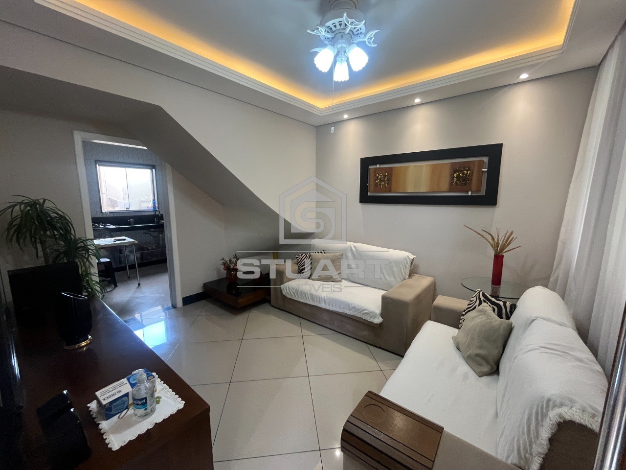 Casa com 2 quartos e 1 vaga no Santa Branca!