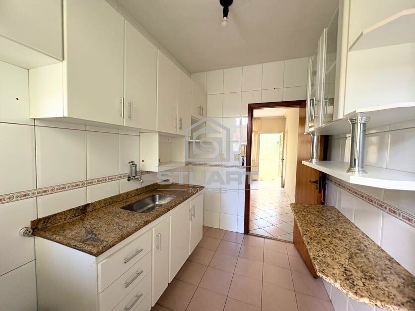 Apartamento com 2 quartos e 1 vaga no Santa Mônica