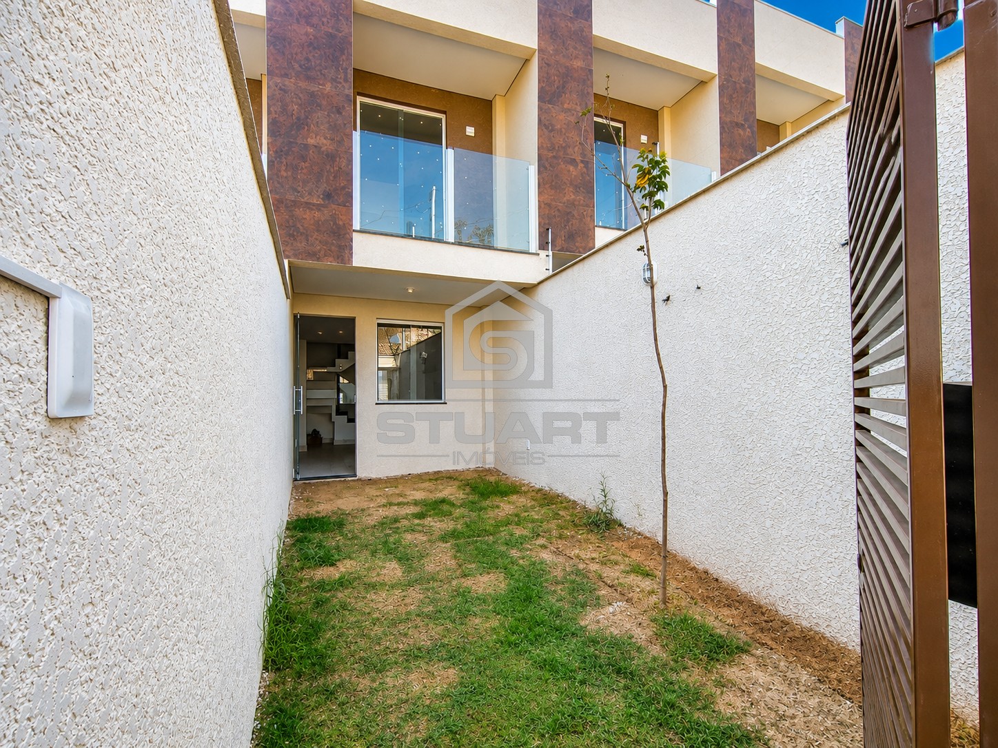 Casa com 2 suítes e 1 Vaga no Candelária!