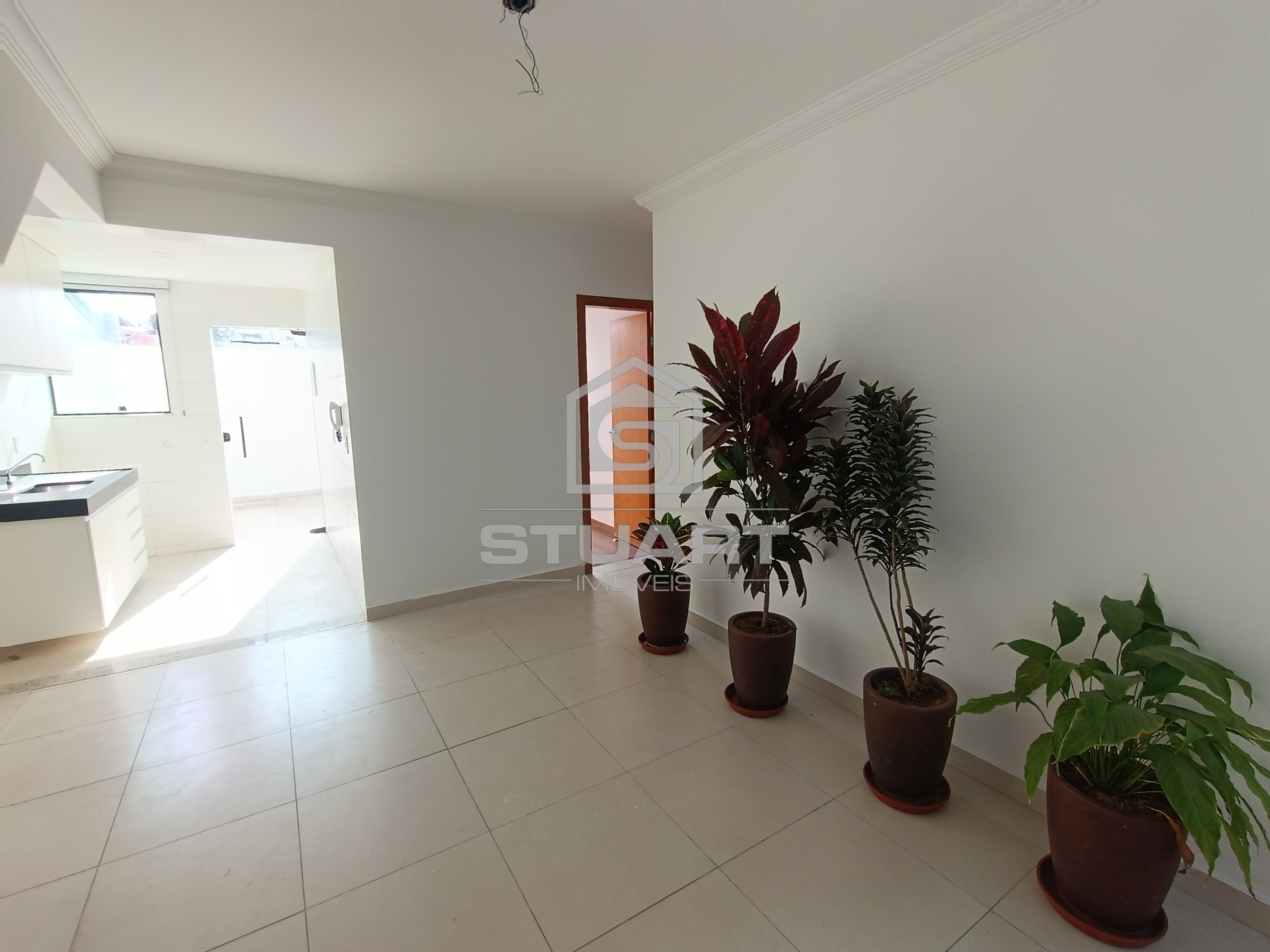 Apartamento de 3 Quartos com Suíte e Área Privativa para Aluguel no Rio Branco