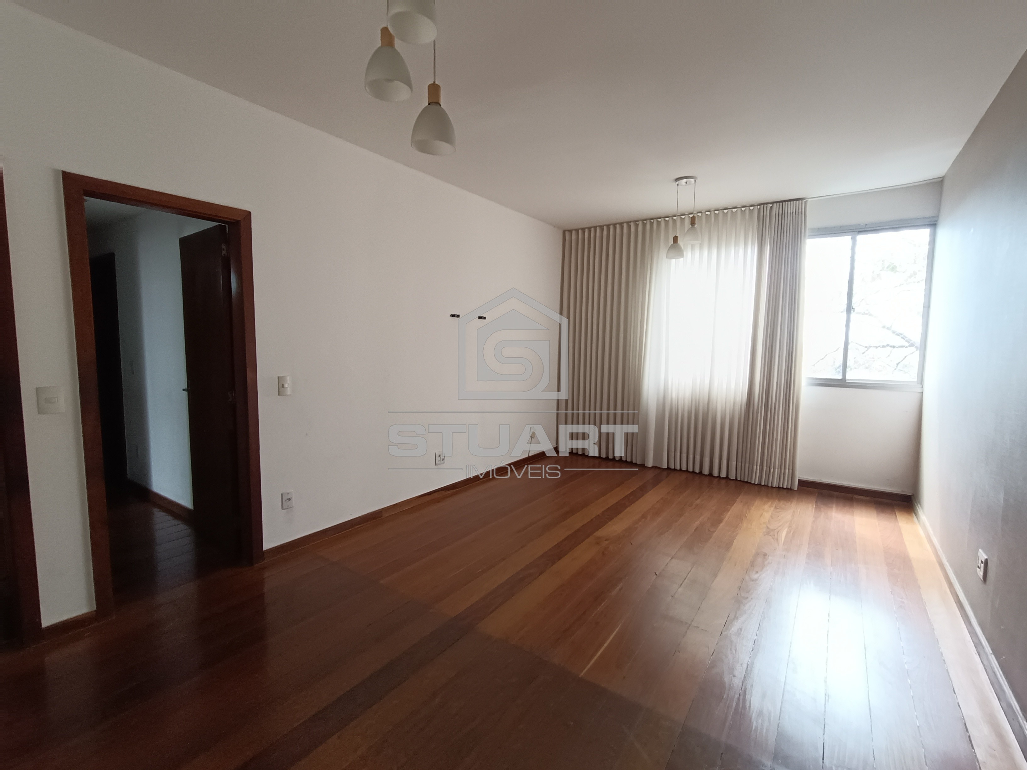 Amplo apartamento de 3 quartos com suíte no Santa Branca – aproximadamente 130 m²